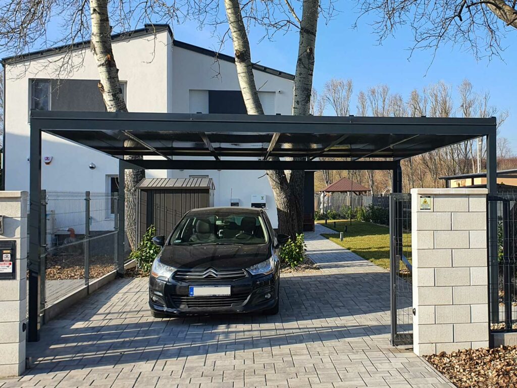 aluminium_kocsibeallo_polikarbonat_fedes_LED_csikok_Deluxe_Building5