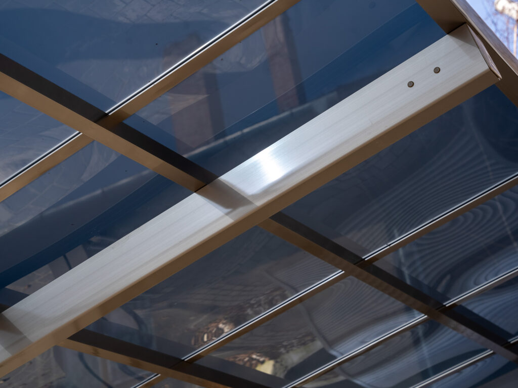 Ximax_Linea_aluminium_kocsibeallo_Deluxe_Building_12