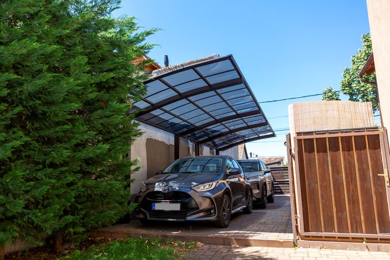 Ximax Portoforte dupla tandem beálló, kész kocsibeálló, alumínium autóbeálló, matt barna, két beállásos, Deluxe Building 02