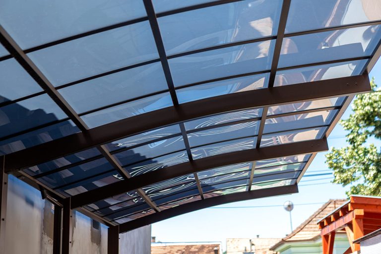 Ximax Portoforte dupla tandem beálló, kész kocsibeálló, alumínium autóbeálló, matt barna, két beállásos, Deluxe Building 03