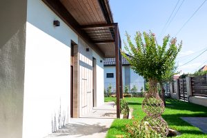 Teraszfedés és árnyékolás fa pergolával és növényfuttató pergolával fa-pergola-teraszfedes-novenyfuttato-pergola-terasz-arnyekolas-deluxe-building