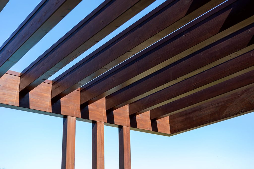 fa-pergola-teraszfedes-novenyfuttato-pergola-terasz-arnyekolas-deluxe-building