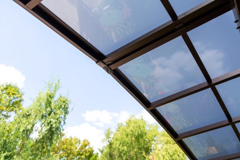 Ximax Portoforte dupla M, kész kocsibeálló, alumínium autóbeálló, két állásos, Deluxe Building 04