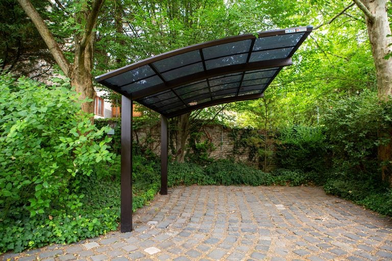 Ximax Portoforte matt barna, kész kocsibeálló, alumínium autóbeálló, egy állásos, Deluxe Building 01