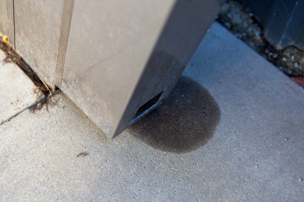 Ximax MyPort, alumínium kocsibeálló, kész kocsibeálló, fedett kocsibeálló, autóbeálló, rozsdamentes acél szín, polikarbonát tető, integrált csatorna, Deluxe Building