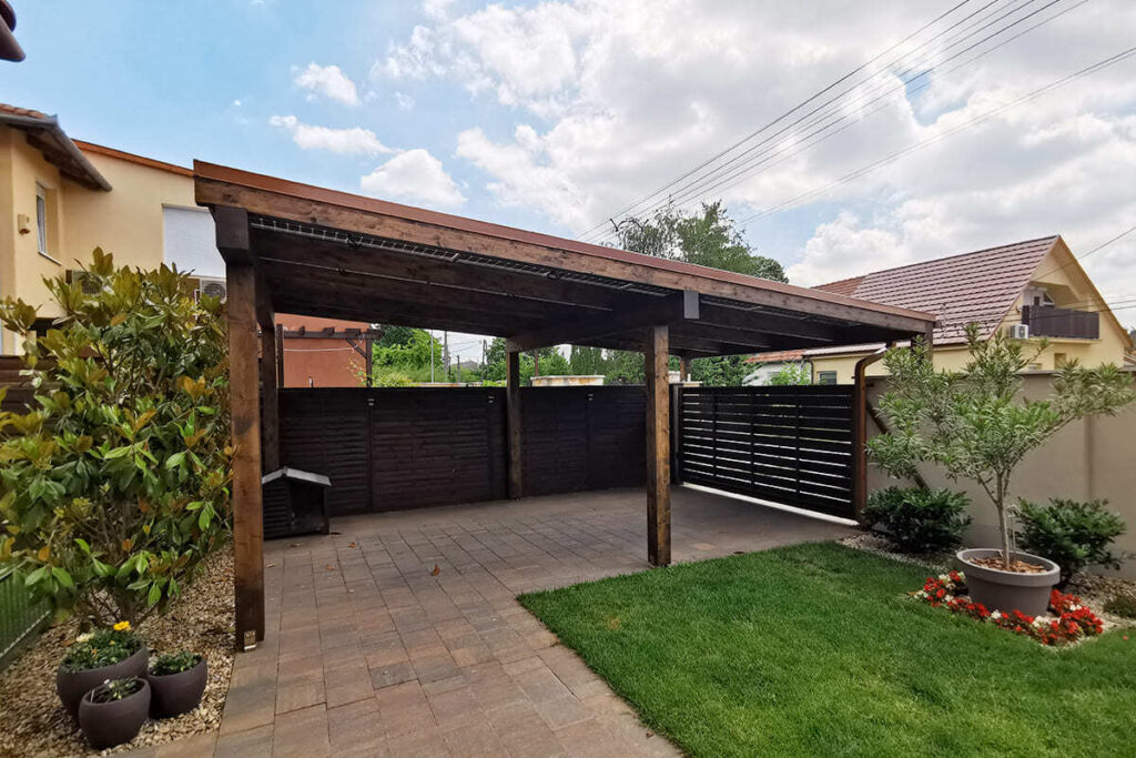 Kocsibeálló ötletek, egyedi kocsibeálló fából, fa kocsibeálló, autóbeálló, Deluxe Building