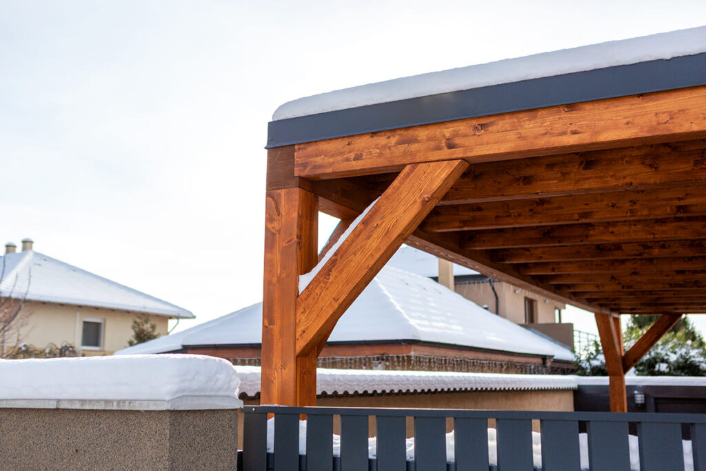 kocsibeálló ötletek, fedett kocsibeálló, dupla autóbeálló, kocsibeálló télre, hóteher, hóteherbírás, téli beálló