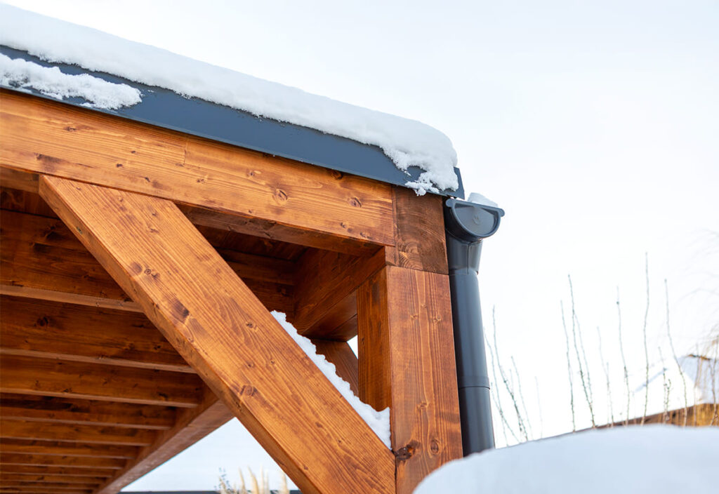 kocsibeálló ötletek, fedett kocsibeálló, dupla autóbeálló, kocsibeálló télre, hóteher, hóteherbírás, téli beálló